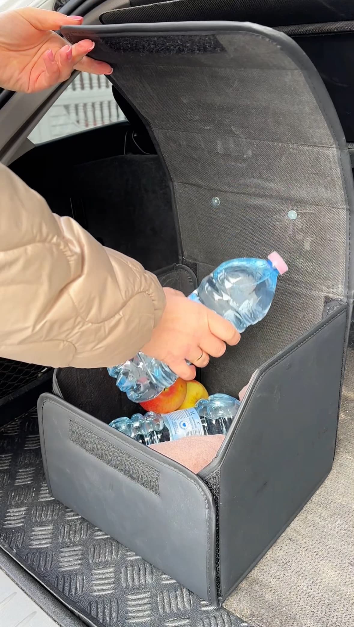 Składany organizer do bagażnika samochodu – pudełko z ekoskóry PU