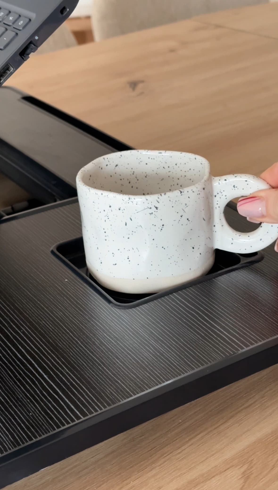 Składana podstawka pod laptop z regulacją wysokości – ergonomiczny stojak na komputer