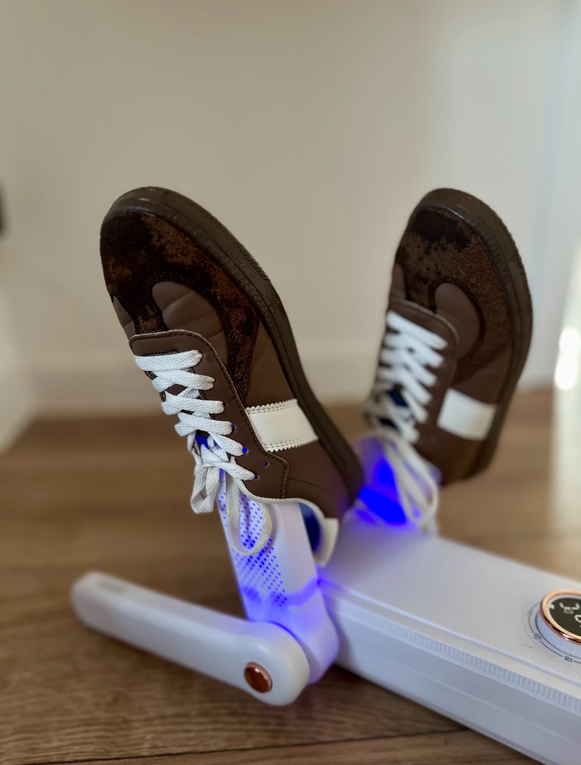 Elektryczna suszarka do butów z timerem – szybkie suszenie i eliminacja wilgoci!