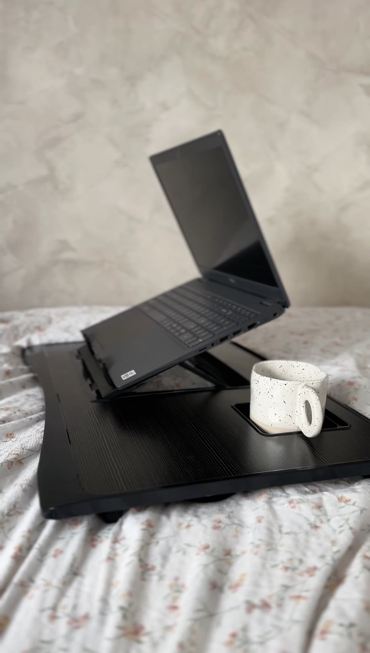 Składana podstawka pod laptop z regulacją wysokości – ergonomiczny stojak na komputer